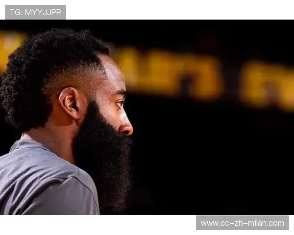 哈登换发型太惊艳,粉丝:这是新战术吗? 哈登换发型太惊艳,粉丝:这是新战术吗?